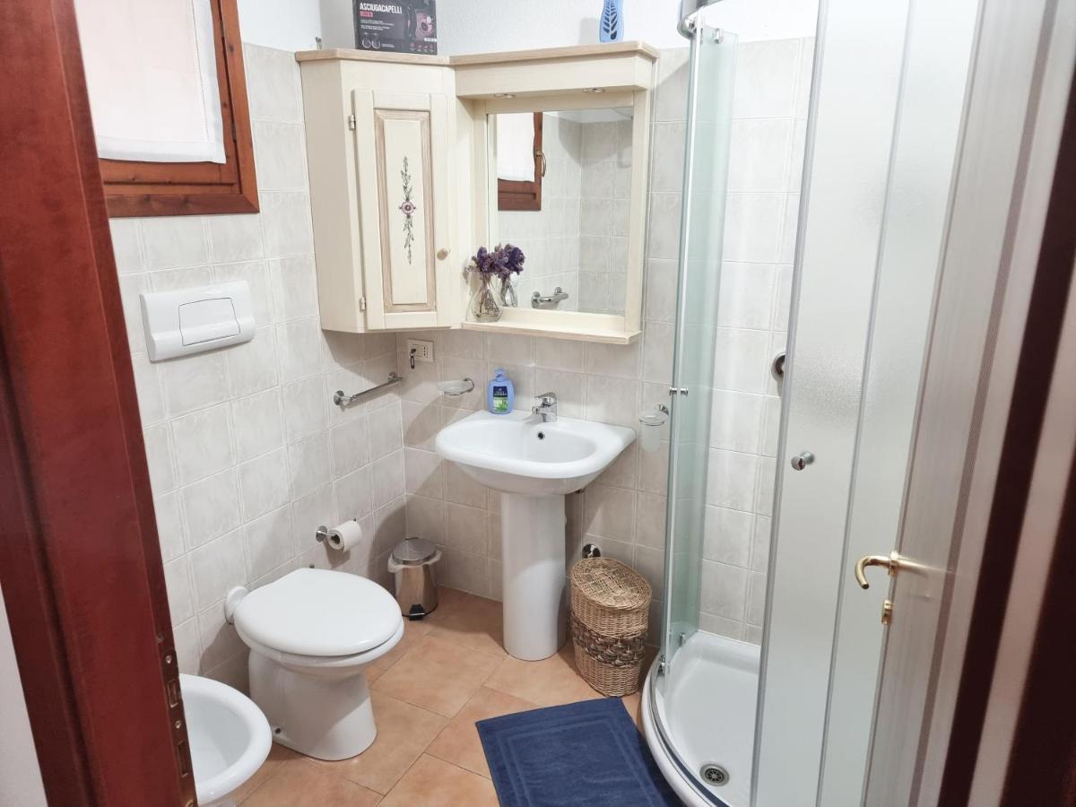 La Casa Di Arly Apartment Олбия Екстериор снимка