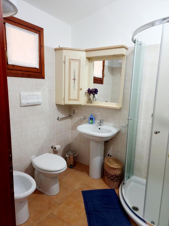 La Casa Di Arly Apartment Олбия Екстериор снимка
