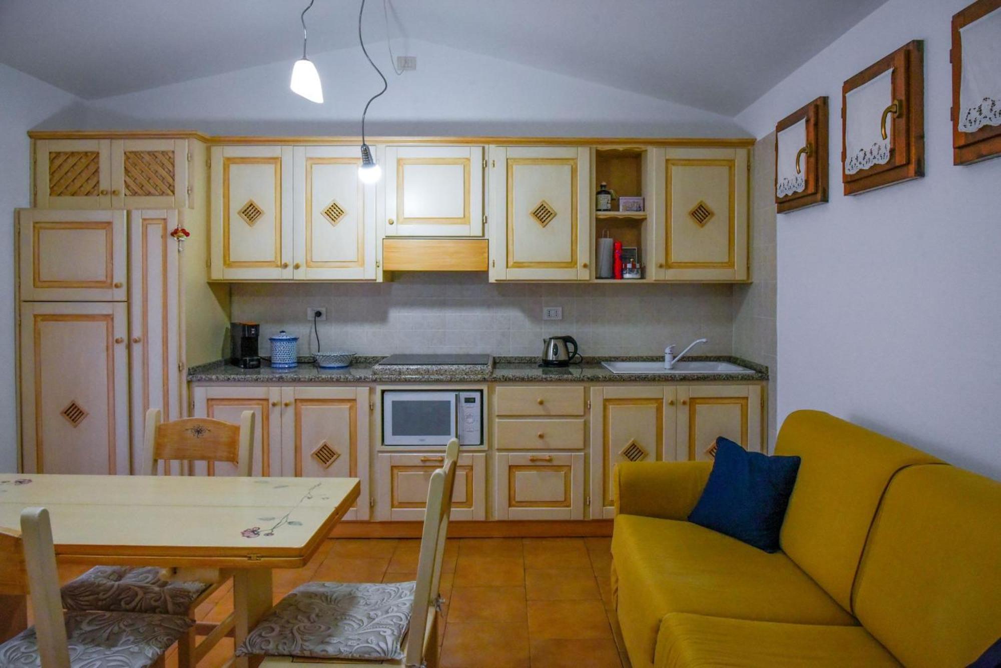 La Casa Di Arly Apartment Олбия Екстериор снимка